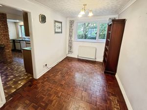 Dining room- click for photo gallery